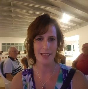 Meet your Posher, Lorie